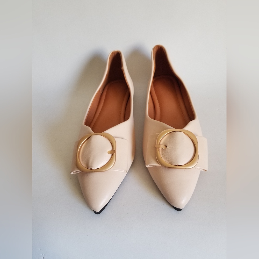 Women's unbranded european ballet flats light tan nude Sz8.5M pointed toe - Picture 2 of 16